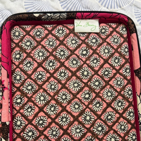 💼 Vera Bradley iPadCrossbody Case Mocha Rouge Floral Quilted Tablet Bag - Picture 2 of 8